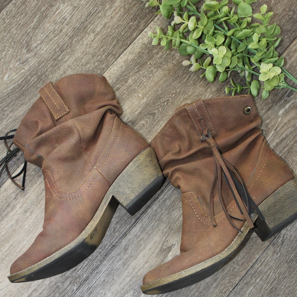 Brown Ankle Boots with Tassel