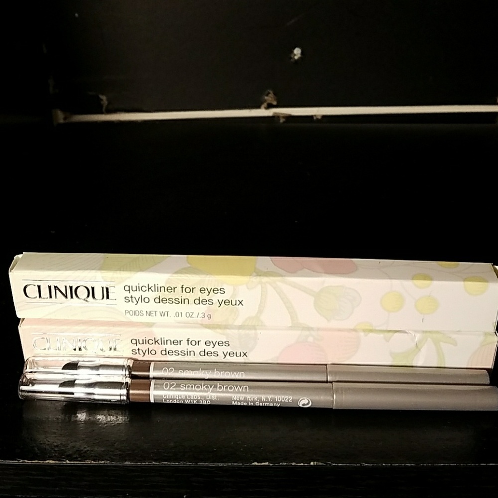 2 clinique quickliner smoky brown
