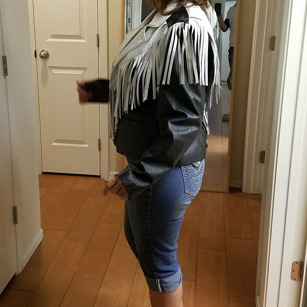 Ladies leather jacket - Picture 4 of 7