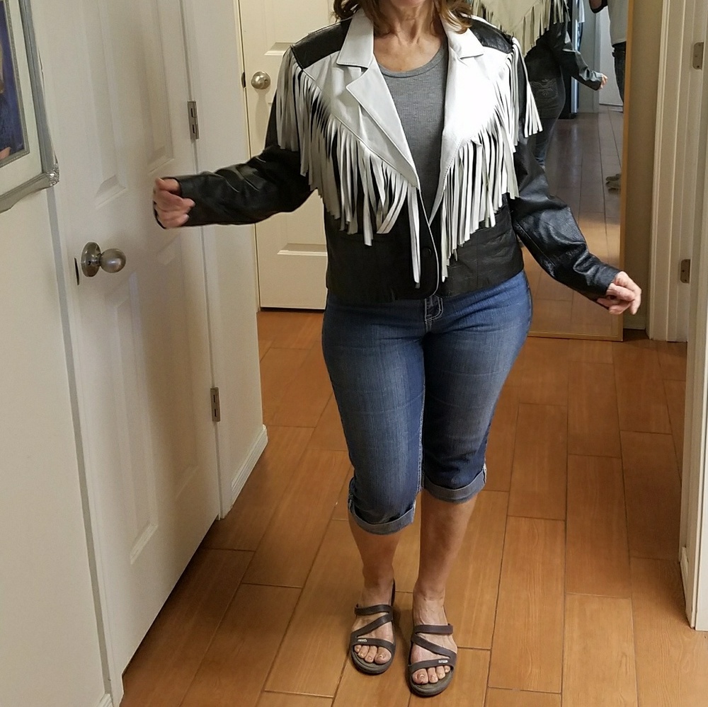 Ladies leather jacket - Picture 6 of 7