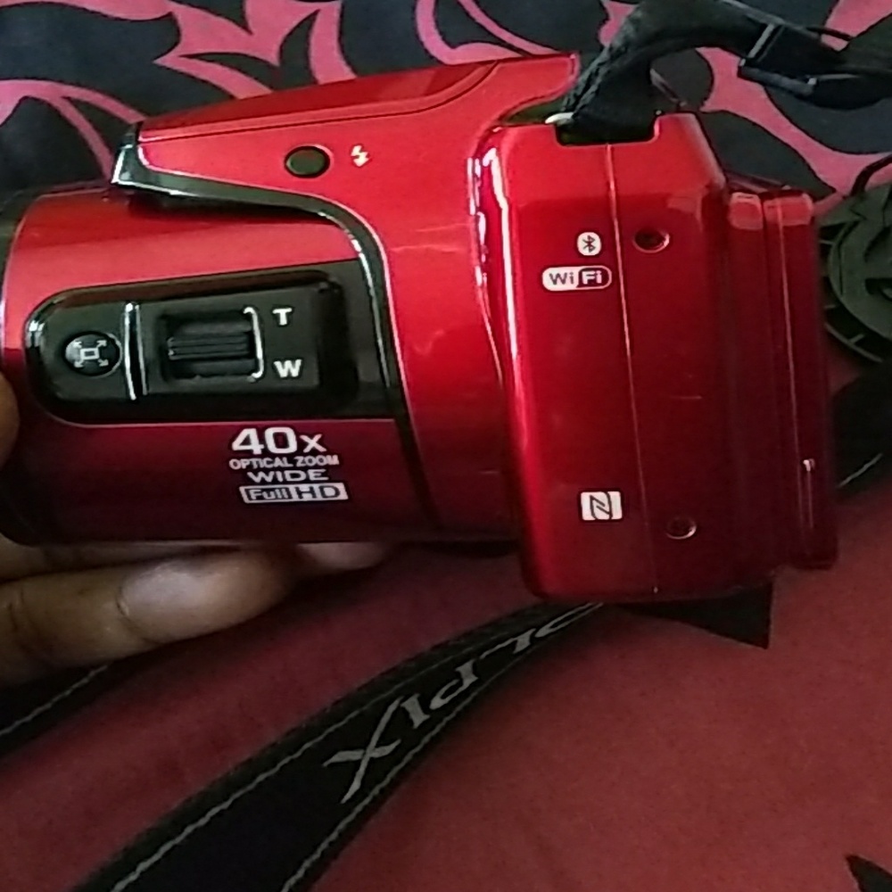 Nikon - Picture 3 of 4