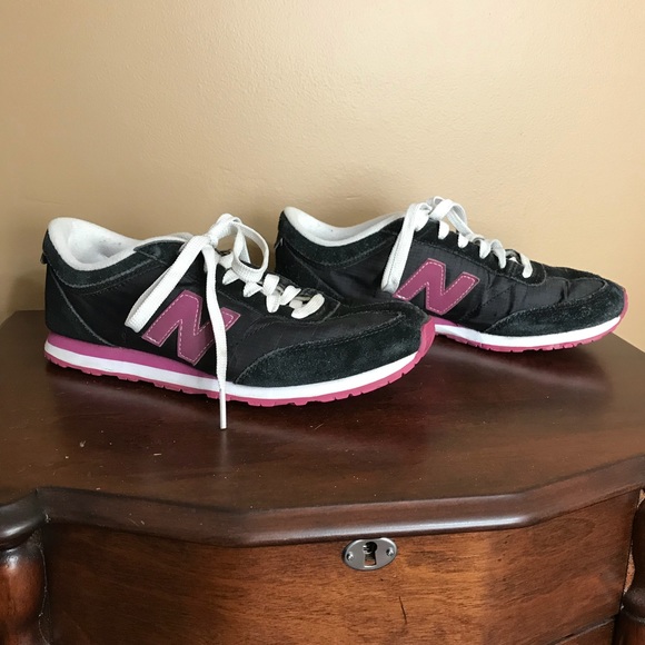 New Balance black and pink sneakers - Picture 2 of 6