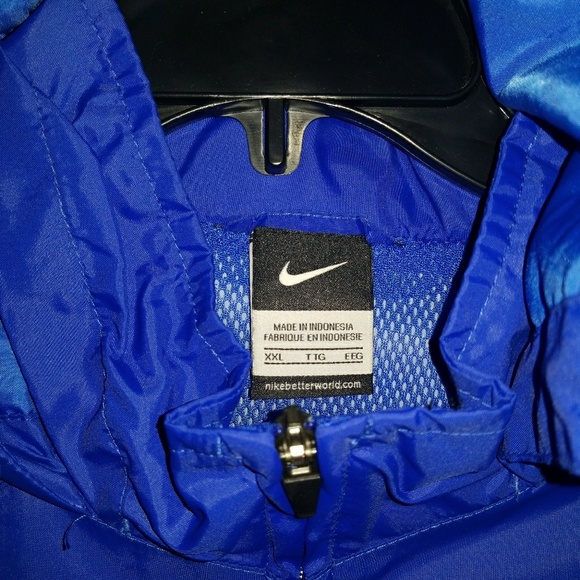 NIKE WIND BREAKER ZIP UP JACKET - Picture 2 of 2