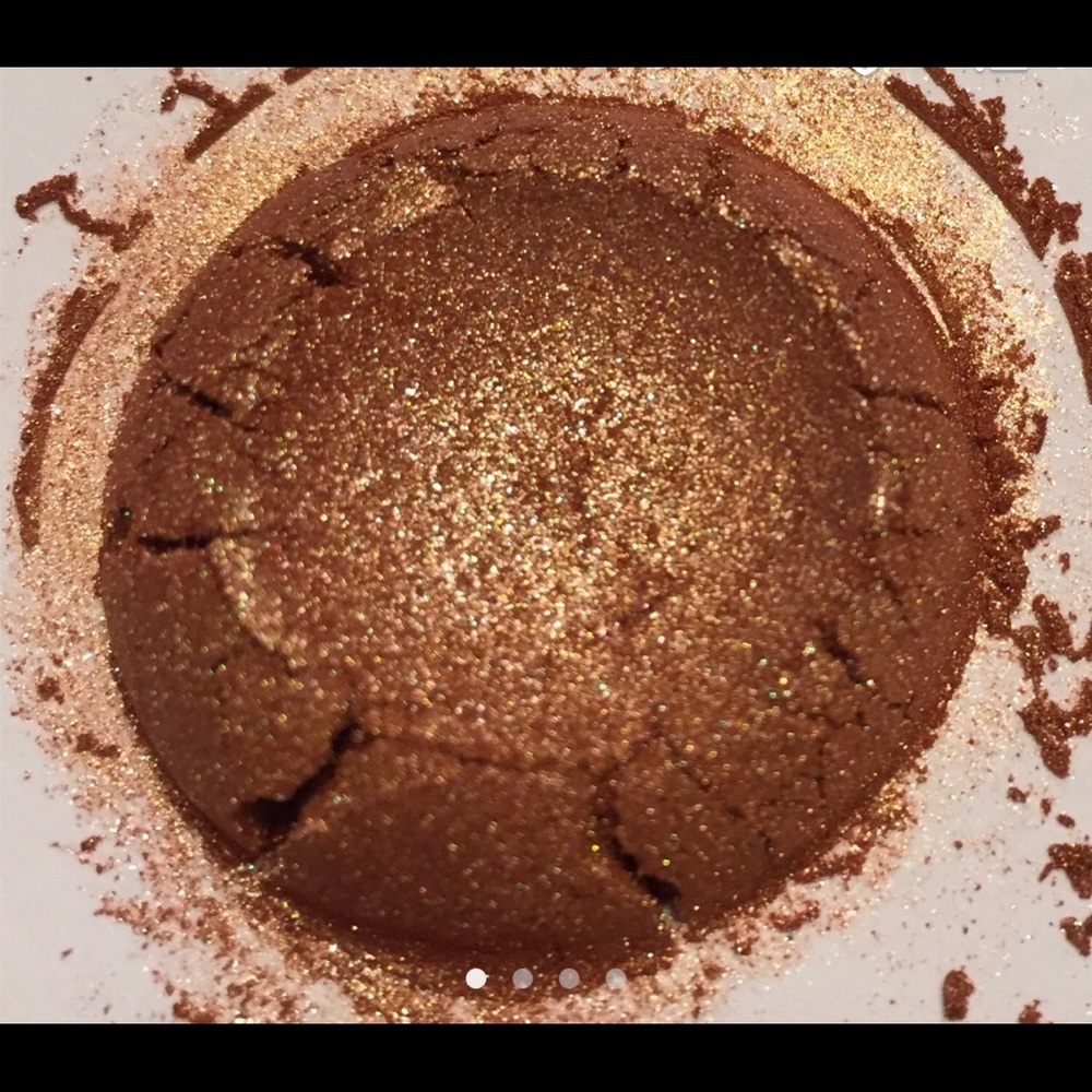 Mineral Eyeshadow in Orange Chrome