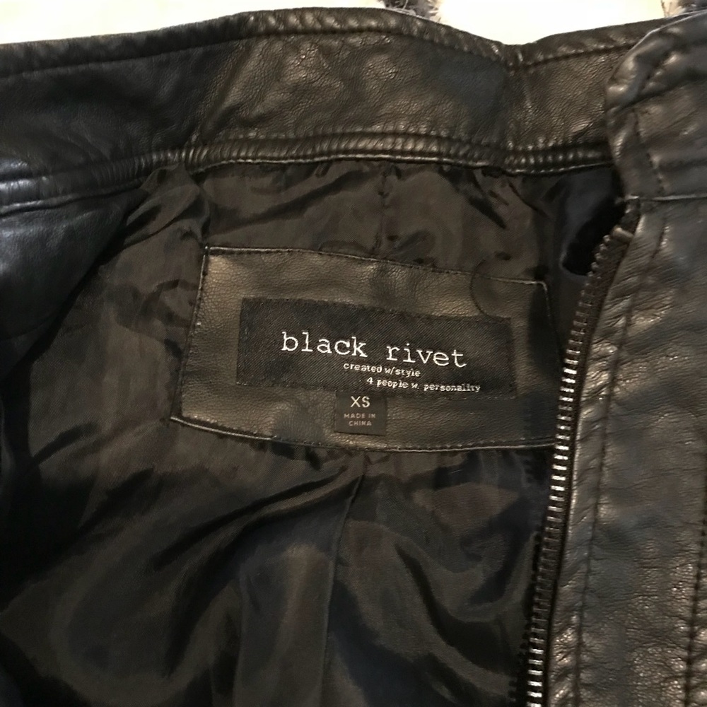 Jacket - Picture 2 of 4