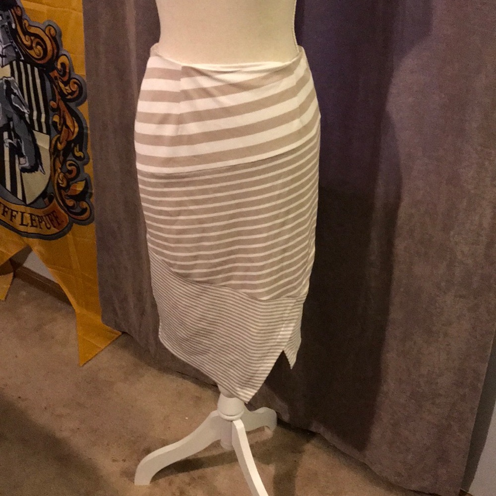 NWT Calvin Klein Skirt