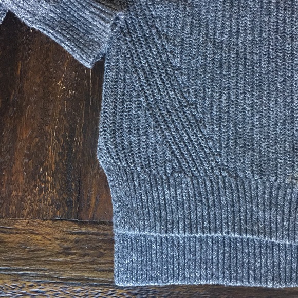 ABERCROMBIE SHAKER STITCH SWEATER - Picture 5 of 7