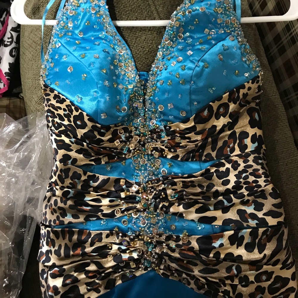 Prom dress - Picture 4 of 5