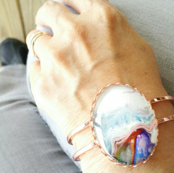 Hinged Rose Gold Bracelet with Painting - Picture 2 of 2