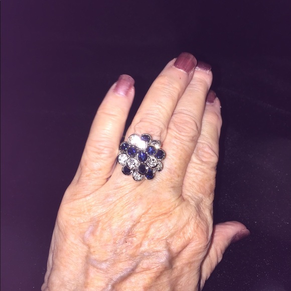 Blue Crystal & Rhinestone Ring. - Picture 2 of 4