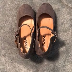 Soda wedge shoes size 1 kids