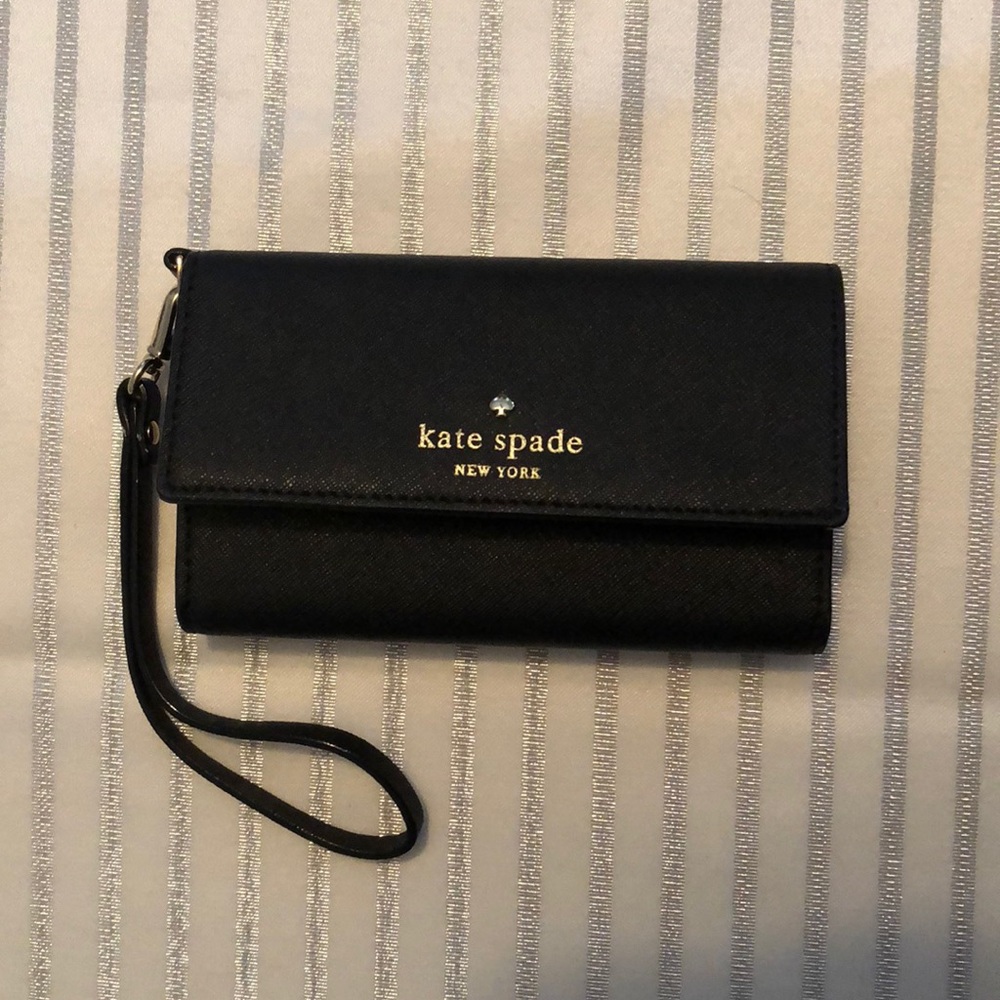 Kate spade cedar street phone wristlet