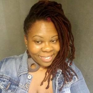 Meet your Posher, Cassandra