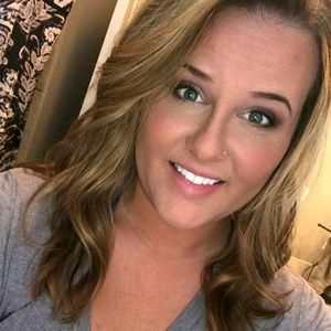 Meet your Posher, Allie