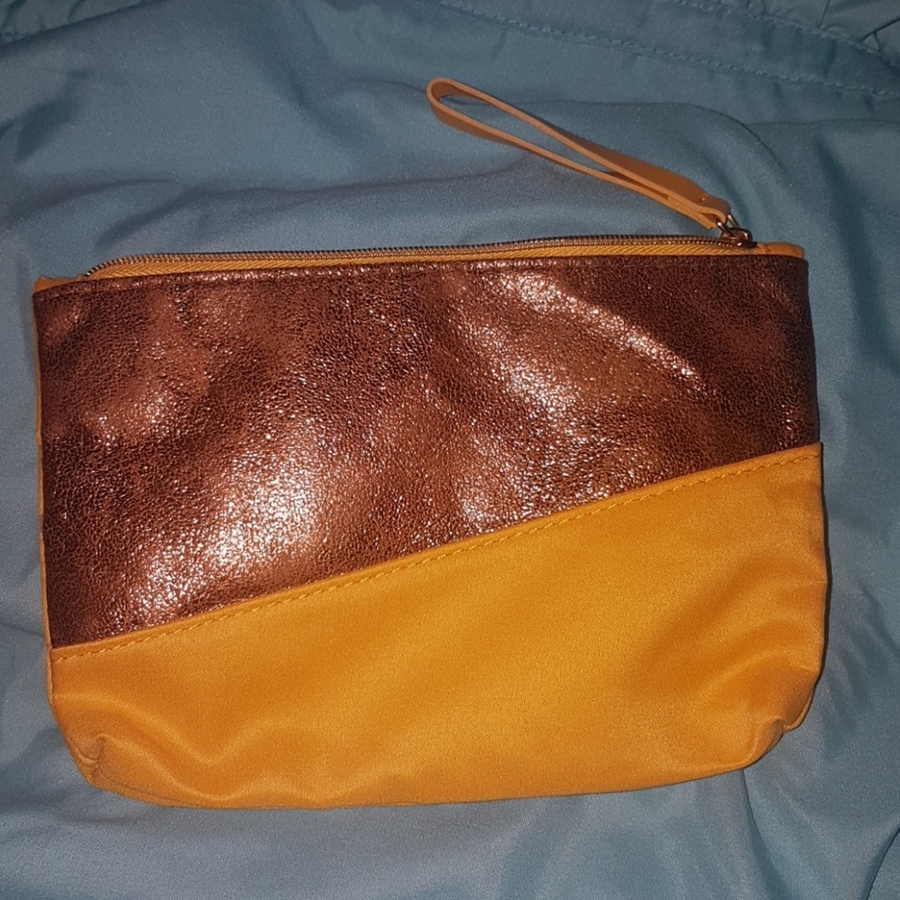 Ipsy makeup bag