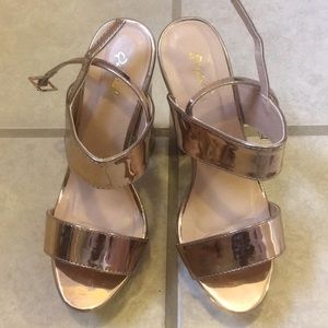Metallic Gold Chunky platform heel