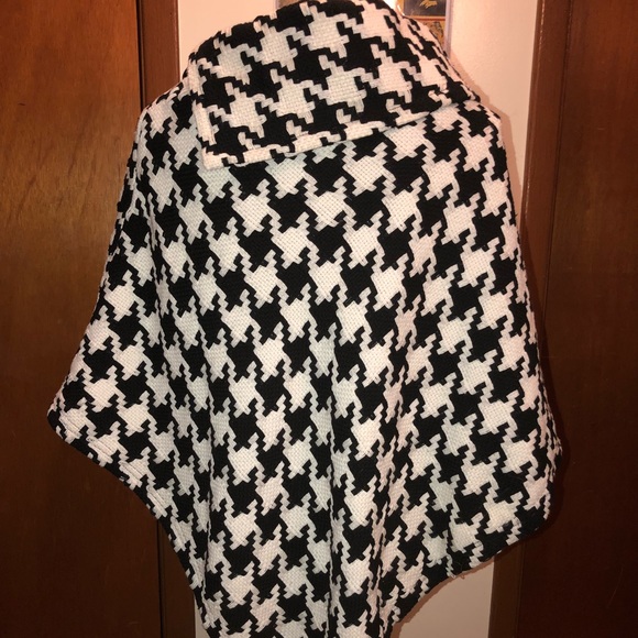 HOUNDSTOOTH PONCHO SHAWL SZ MED LAST KISS - Picture 3 of 8