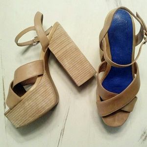 Jeffery Campbell Platform