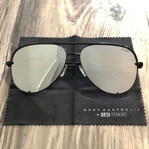 BRAND NEW QUAY AUSTRALIA MIRRORED AVIATOR SUNNIES