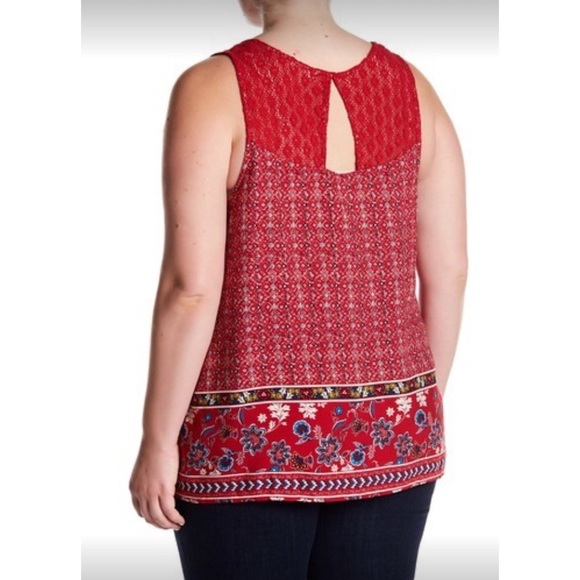 Love on a hanger Crochet yoke tank 2x - Picture 2 of 2