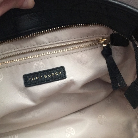 Tory Burch amanda satchel/crossbody - Picture 6 of 8