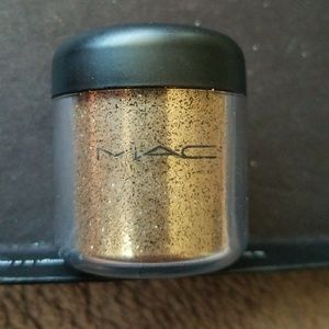 MAC GLITTER PIGMENT GOLD