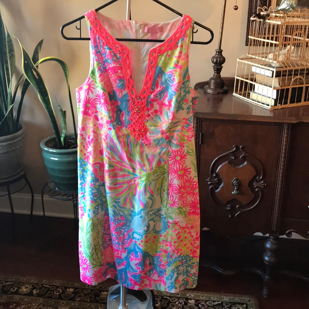 Lilly Pulitzer lovers coral shift