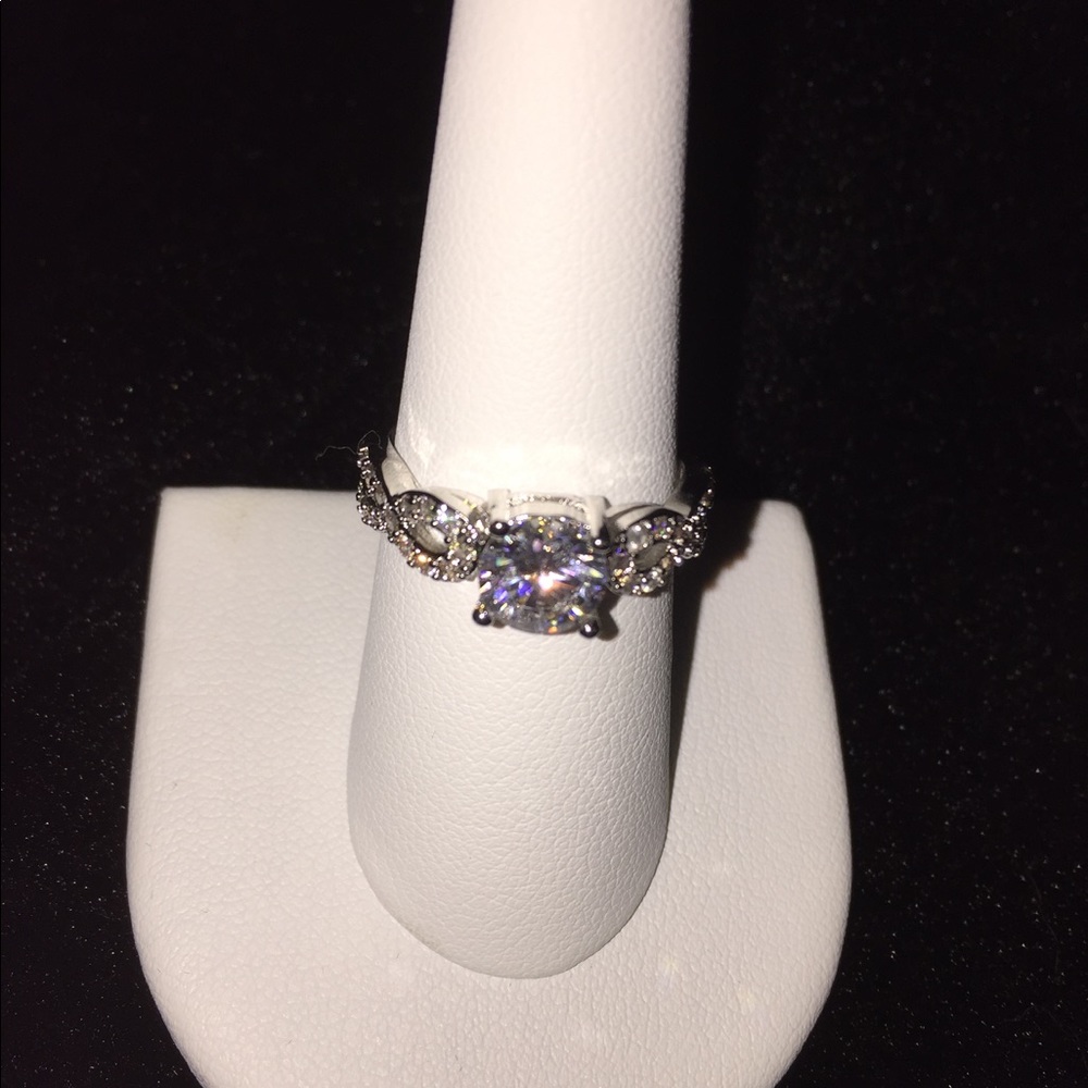 24K Gold Filled Zircon Ring - Picture 4 of 4