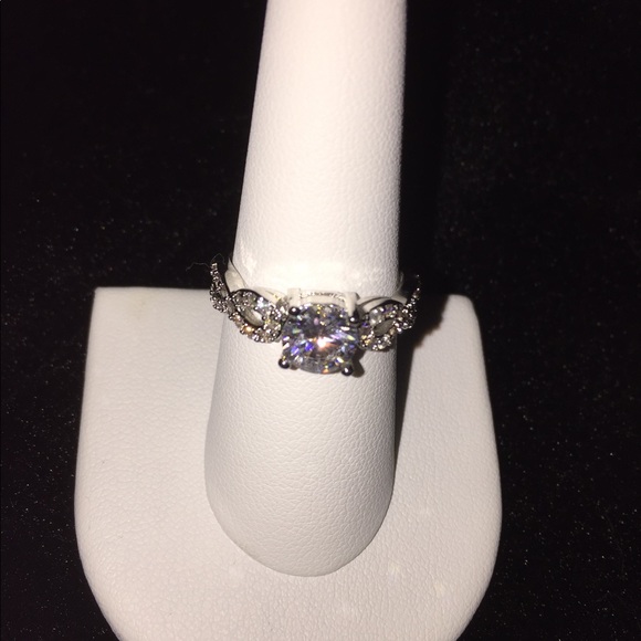 24K Gold Filled Zircon Ring - Picture 4 of 4
