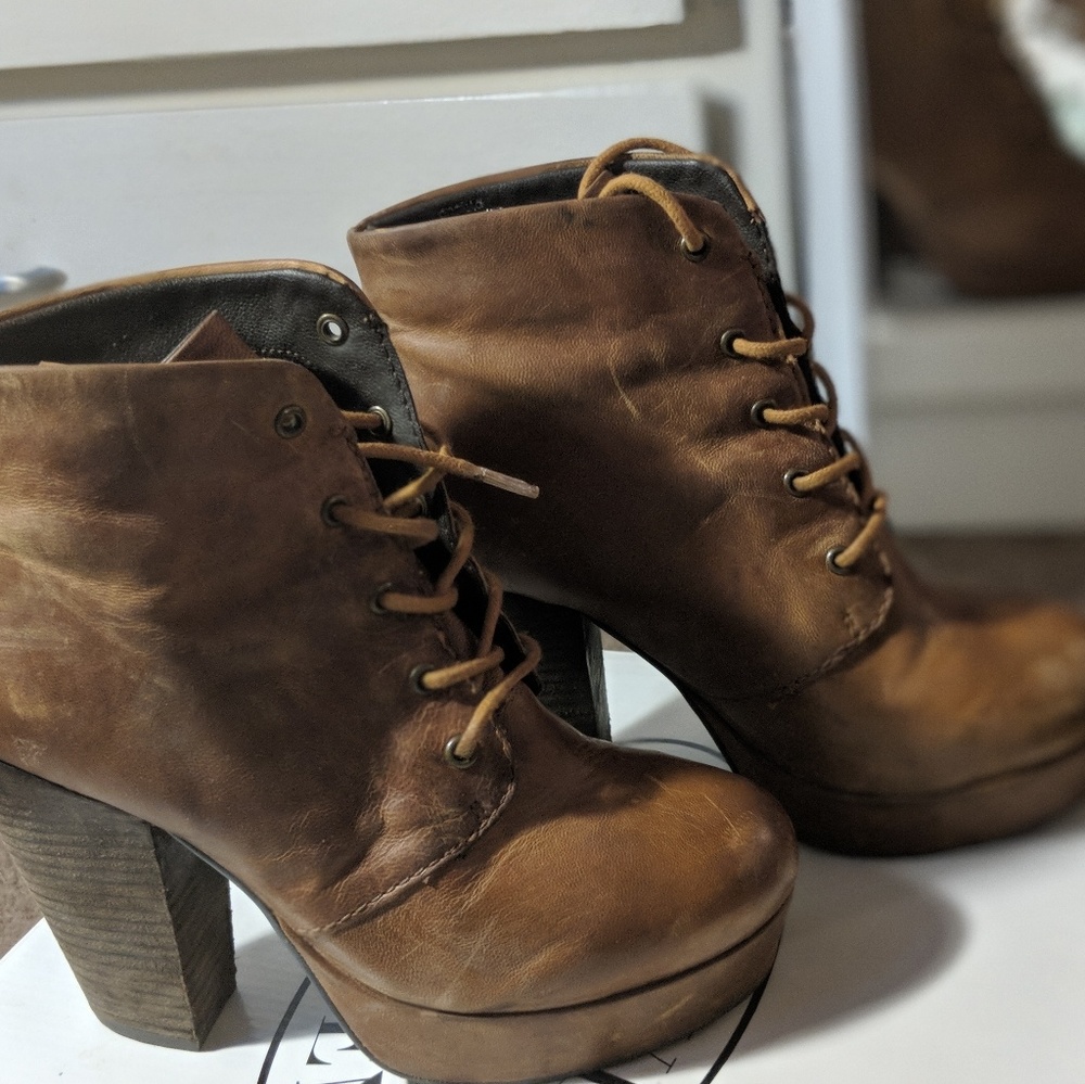 Heel booties