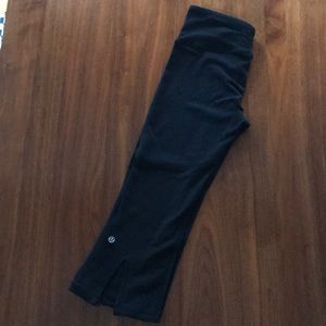 Lululemon cropped flare leggings Sz 6