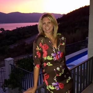 Meet your Posher, Andrea