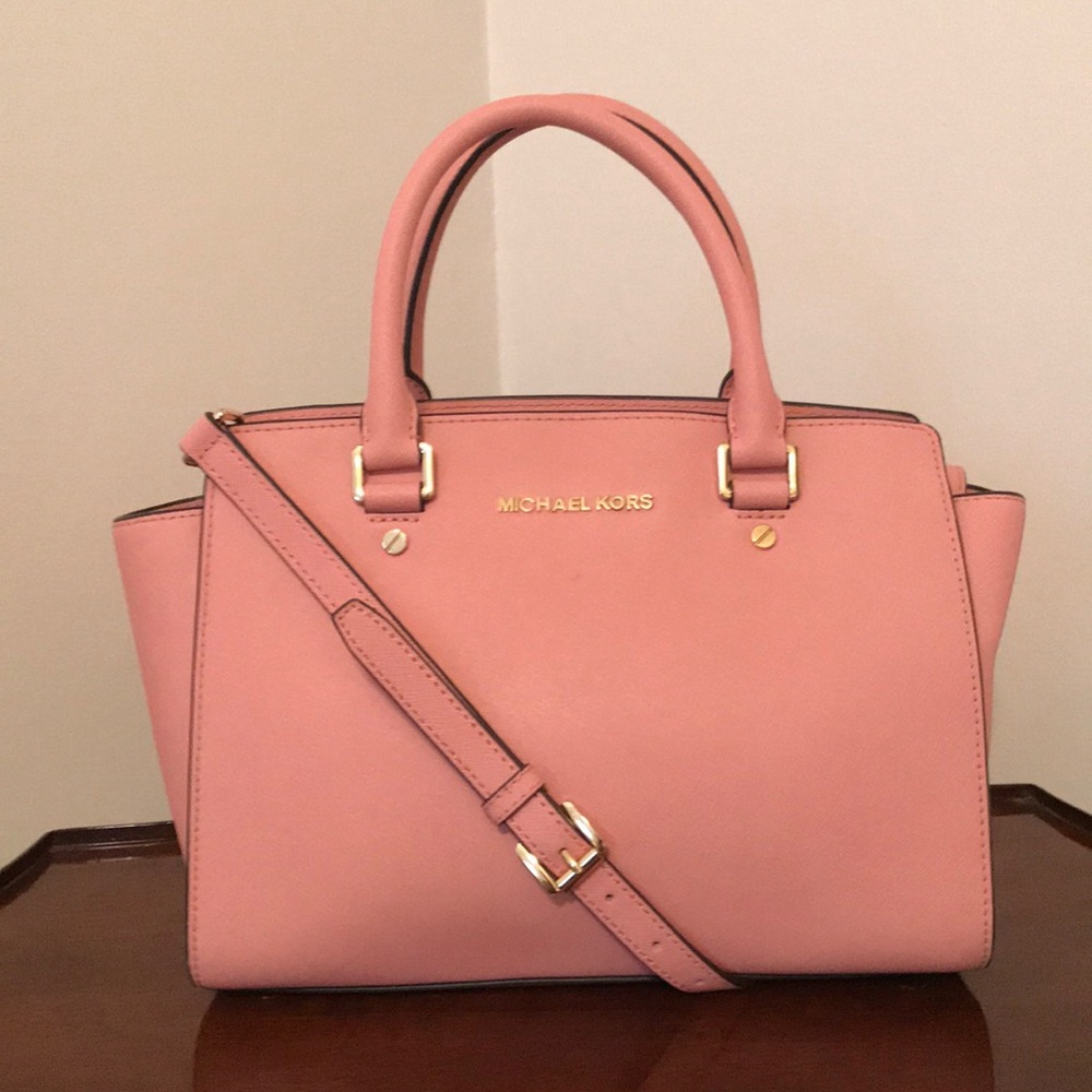 Michael Kors medium pink Selma w/ crossbody strap
