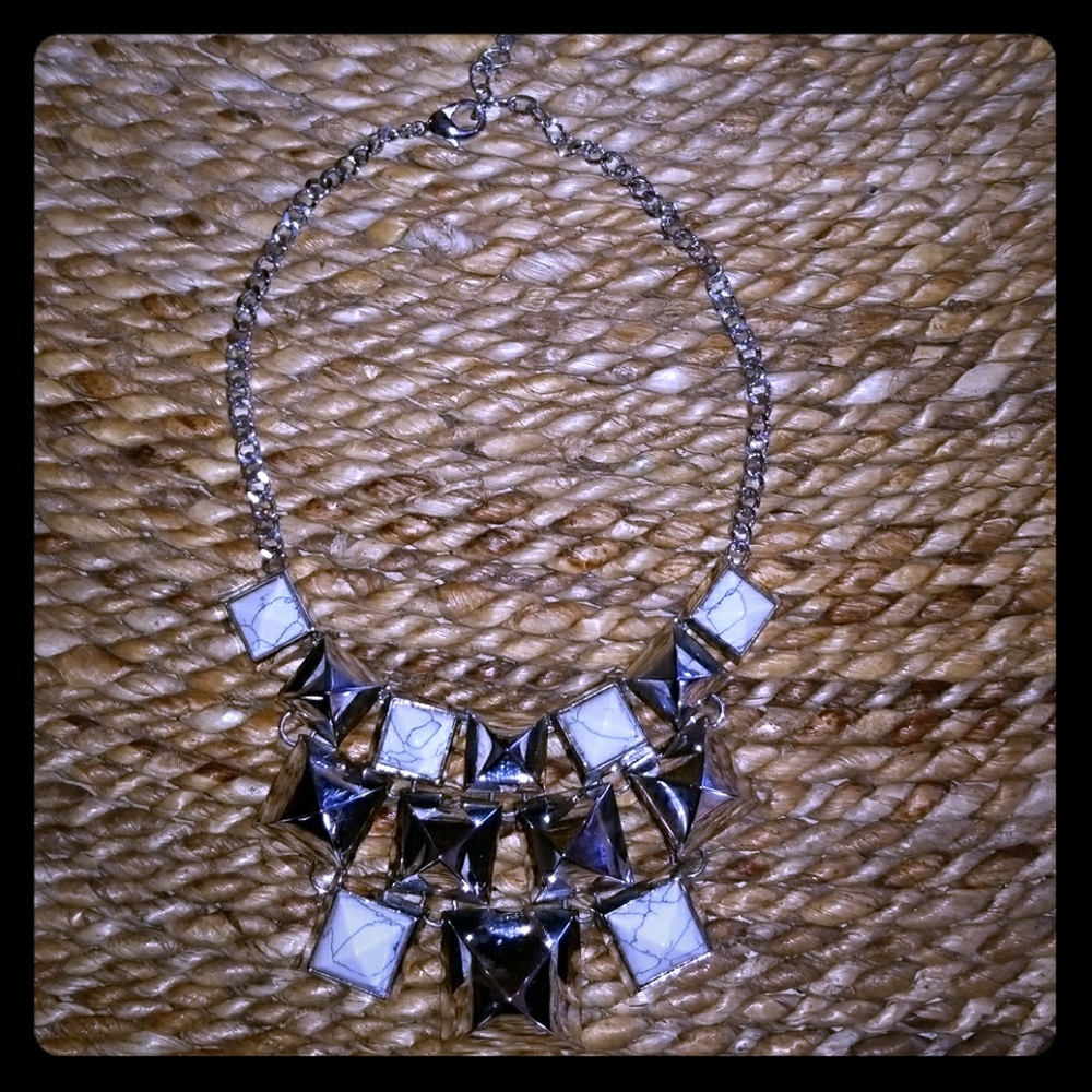 Vince Camuto necklace