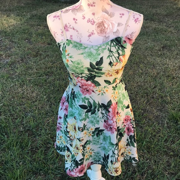 Shasa Dresses & Skirts - Flower summer Dress