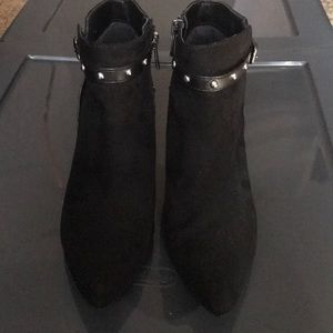 Super cute stylish black booties