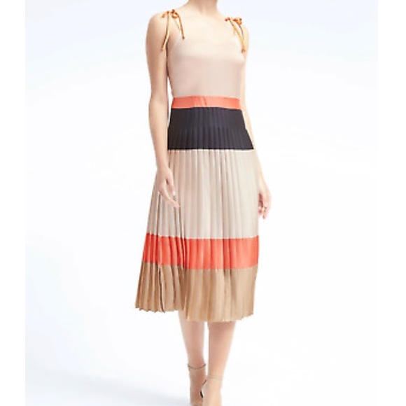 pleated dress banana republic