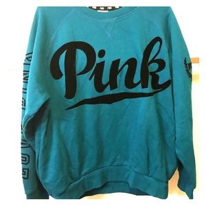 🎊PinkVictoria secret adorable winter sweater 🎉🎊