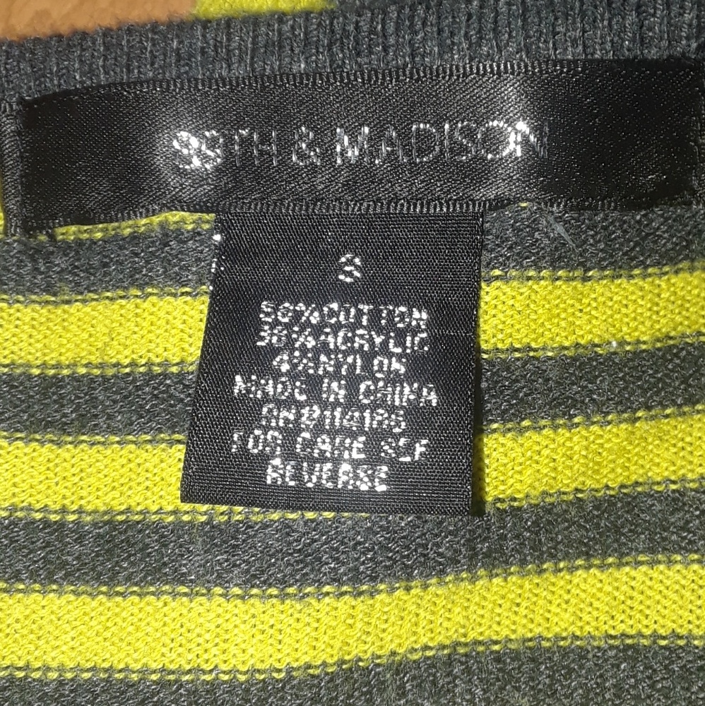 🐛CUTE SWEATER🐛 - Picture 3 of 4