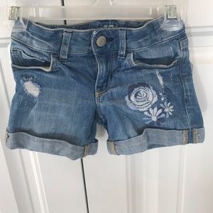 Gap toddler shorts size 4t.