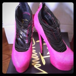 Pink London Trash Pumps