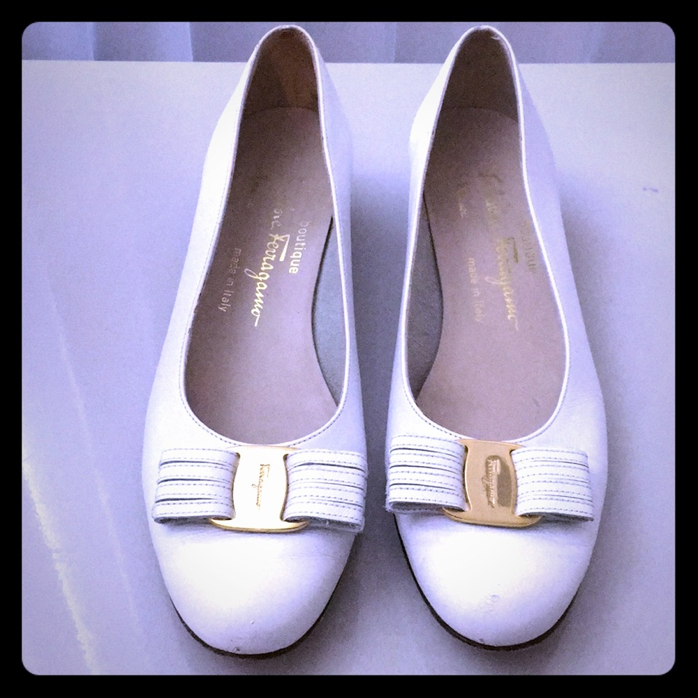 Salvatore Ferragamo Vara Bow shoes