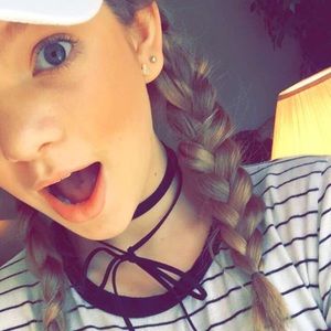 Meet your Posher, Amelia