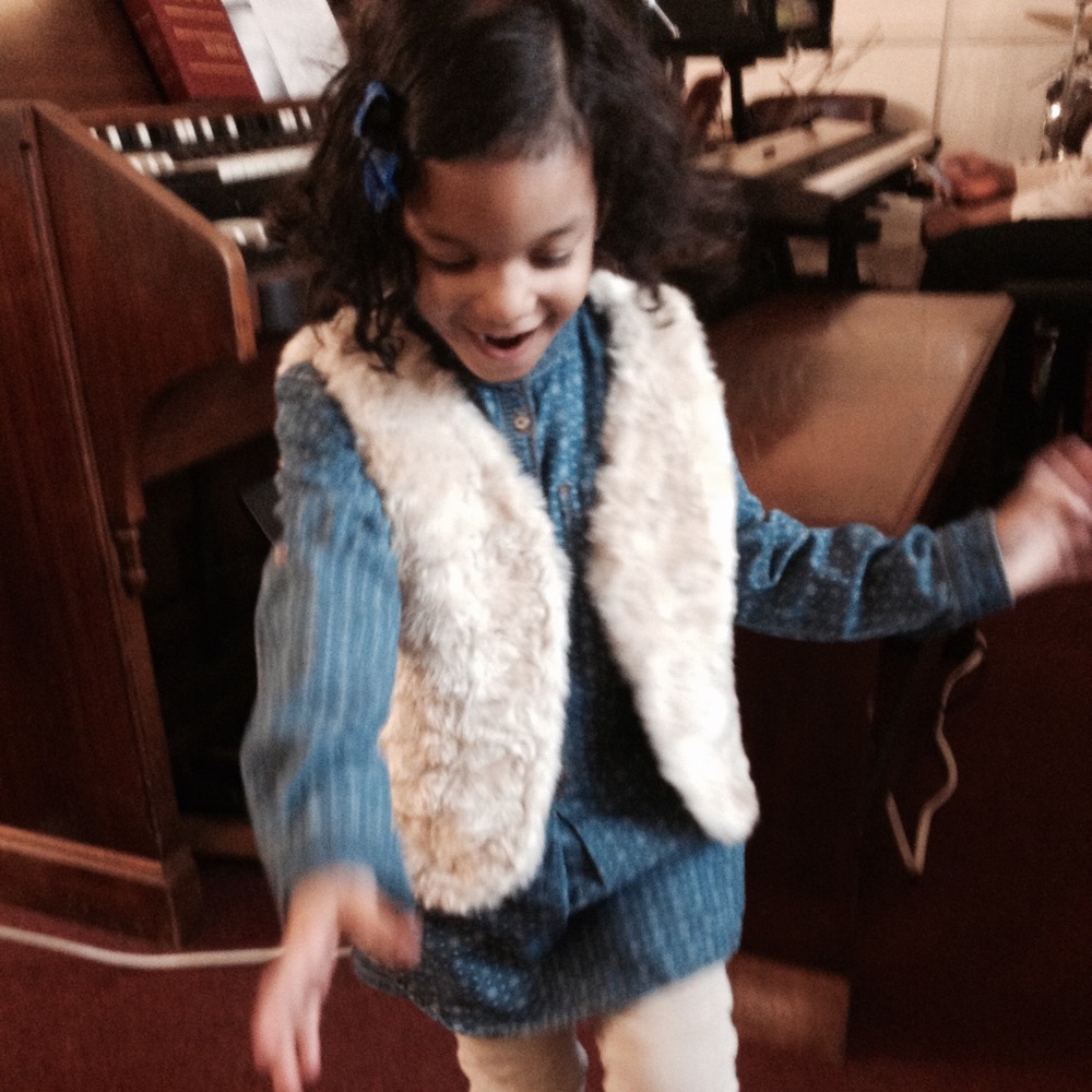 Girls heat tech fur vest