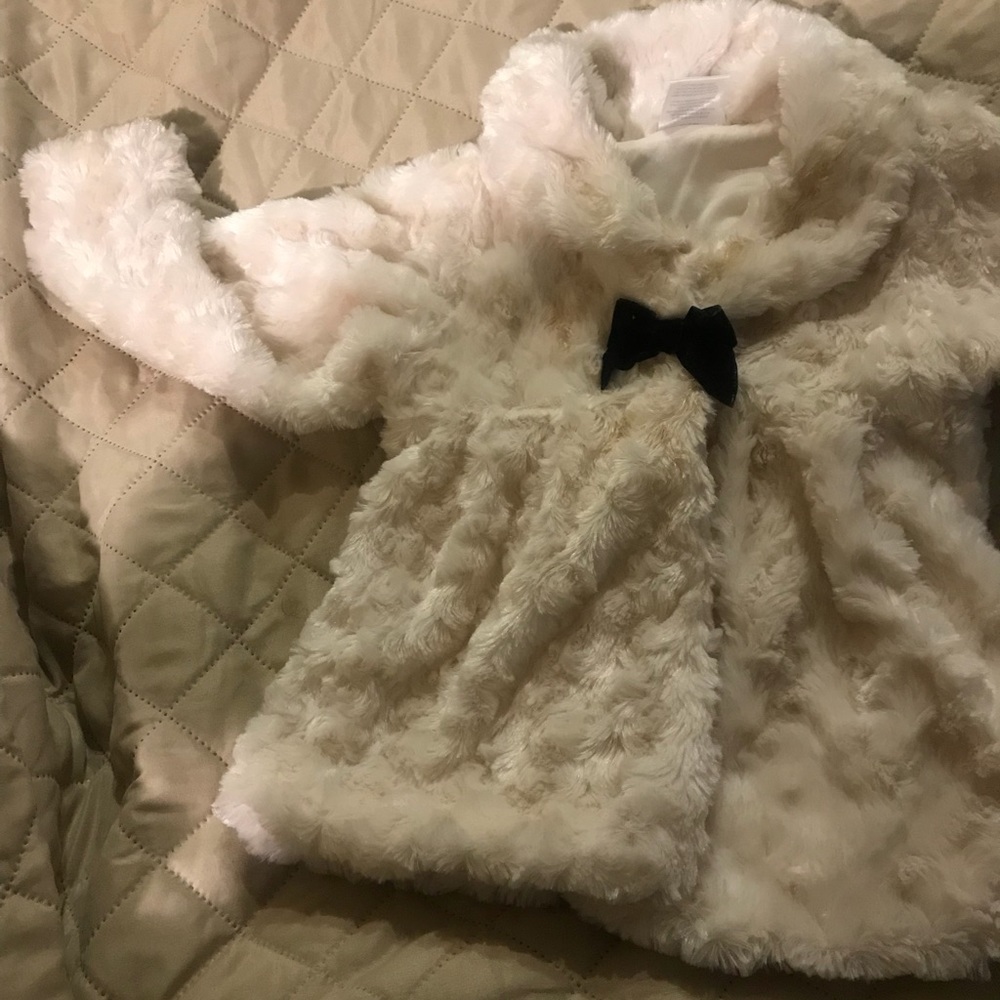 Holiday Editions white and Black coat