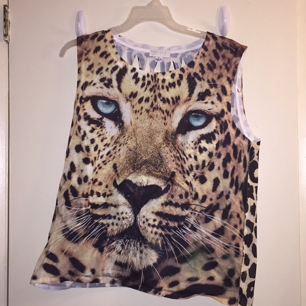 Forever 21 Cheetah Graphic Tee