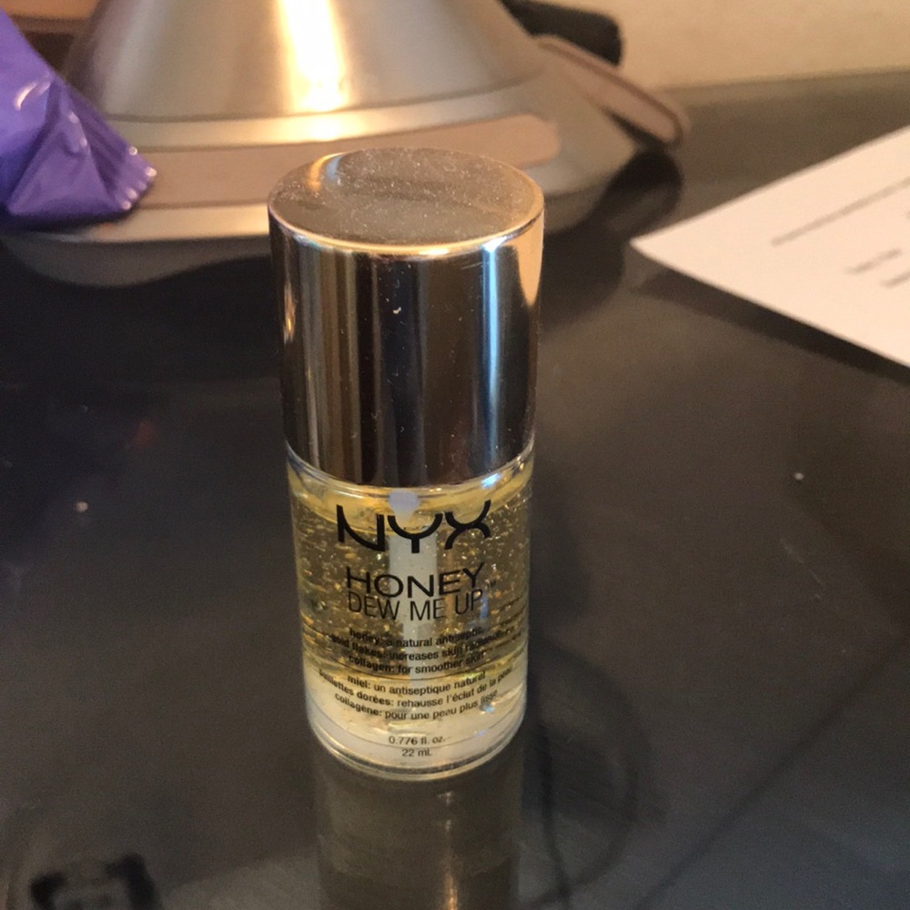Nyx Honey dew me up primer