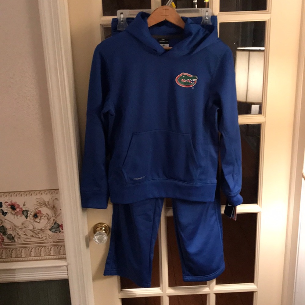 Gators for Nike top and pant set