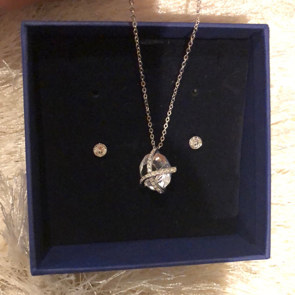 Swarovski Necklace & earring set- price is firm