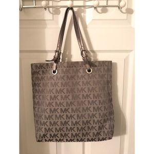 Michael Kors Grey Signature Purse